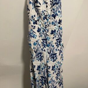 Banana Republic Blue and White Floral Garment